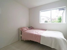 【神奈川県/川崎市麻生区東百合丘】麻生区東百合丘1丁目新築戸建 洋室：約4.8帖