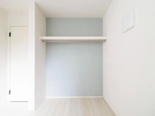 【神奈川県/川崎市麻生区東百合丘】麻生区東百合丘1丁目新築戸建 洋室：約4.8帖