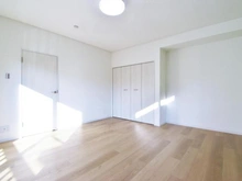 【東京都/町田市金井】町田市金井3丁目戸建て 洋室：約8.0帖