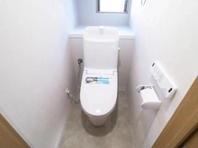 【神奈川県/川崎市麻生区王禅寺東】川崎市麻生区王禅寺東3丁目　中古戸建 トイレ：1階