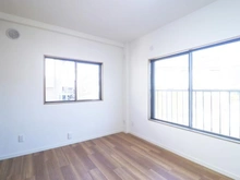 【神奈川県/川崎市麻生区王禅寺東】川崎市麻生区王禅寺東3丁目　中古戸建 洋室：約6.0帖