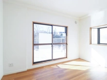 【神奈川県/川崎市麻生区王禅寺東】川崎市麻生区王禅寺東3丁目　中古戸建 洋室：約6.0帖