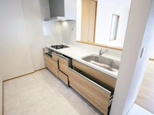 【神奈川県/川崎市多摩区栗谷】川崎市多摩区栗谷4丁目　新築戸建3号棟 キッチン