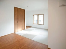 【神奈川県/川崎市多摩区栗谷】川崎市多摩区栗谷4丁目　新築戸建4号棟 畳コーナー：約5.2帖