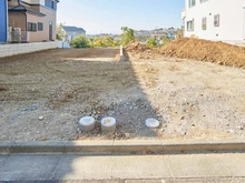 【神奈川県/川崎市麻生区細山】川崎市麻生区細山4丁目　新築戸建1号棟 現地（建築前）：全2棟
左