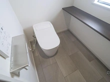 【神奈川県/川崎市麻生区細山】川崎市麻生区細山7丁目　中古戸建 トイレ：1階