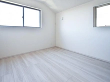 【東京都/町田市大蔵町】町田市大蔵町　新築戸建3号棟 洋室：約5.0帖