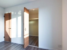 【東京都/町田市小山町】町田市小山町　中古戸建 洋室：約8.0帖
ウォークインクローゼット付き