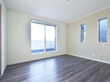 【東京都/町田市小山町】町田市小山町　中古戸建 洋室：約8.0帖
ウォークインクローゼット付き