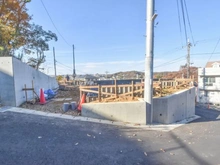 【神奈川県/川崎市多摩区南生田】多摩区南生田1丁目　新築戸建1号棟 建築中の外観：全6棟