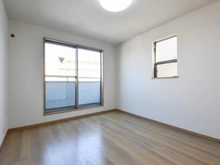 【神奈川県/川崎市多摩区中野島】川崎市多摩区中野島5丁目　中古戸建 洋室：約6.8帖