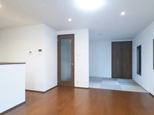 【神奈川県/川崎市多摩区長沢】川崎市多摩区長沢2丁目　新築戸建 LDK：約15.6帖