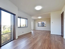 【神奈川県/川崎市麻生区片平】川崎市麻生区片平4丁目　中古戸建 リビング・ダイニング