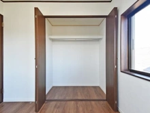 【神奈川県/川崎市麻生区片平】川崎市麻生区片平4丁目　中古戸建 洋室：約6.0帖