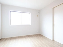 【神奈川県/川崎市麻生区高石】川崎市麻生区高石4丁目　中古戸建 洋室：約5.6帖