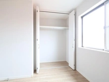 【神奈川県/川崎市麻生区高石】川崎市麻生区高石4丁目　中古戸建 洋室：約5.6帖