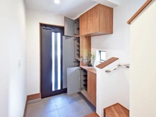 【東京都/町田市鶴川】町田市鶴川4丁目　新築戸建B号棟 玄関