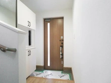 【神奈川県/川崎市多摩区南生田】川崎市多摩区南生田3丁目　C棟 玄関