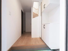 【神奈川県/川崎市多摩区南生田】川崎市多摩区南生田3丁目　C棟 玄関