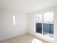 【神奈川県/川崎市麻生区東百合丘】川崎市麻生区東百合丘1丁目　新築戸建 洋室：約6.2帖