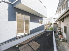 【神奈川県/川崎市麻生区東百合丘】川崎市麻生区東百合丘1丁目　新築戸建 敷地内