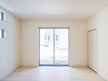 【東京都/稲城市若葉台】稲城市若葉台1丁目　新築戸建5号棟 リビング・ダイニング：床暖房付き