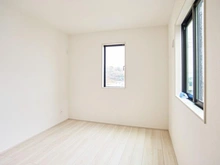 【東京都/稲城市東長沼】稲城市東長沼　新築戸建2号棟 洋室：約6.0帖