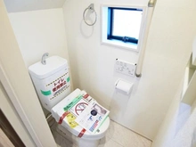 【東京都/稲城市東長沼】稲城市東長沼　新築戸建4号棟 トイレ：1階