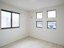 【東京都/稲城市東長沼】稲城市東長沼　新築戸建5号棟 洋室：約6.0帖