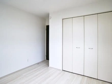 【東京都/稲城市東長沼】稲城市東長沼　新築戸建5号棟 洋室：約6.0帖