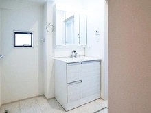 【東京都/稲城市東長沼】稲城市東長沼　新築戸建6号棟 洗面室