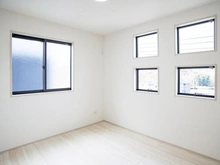 【東京都/稲城市東長沼】稲城市東長沼　新築戸建6号棟 洋室：約5.2帖