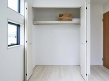 【東京都/稲城市東長沼】稲城市東長沼　新築戸建6号棟 洋室：約5.2帖