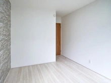 【東京都/稲城市東長沼】稲城市東長沼　新築戸建6号棟 洋室：約6.5帖