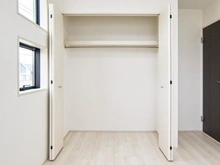 【東京都/稲城市東長沼】稲城市東長沼　新築戸建7号棟 洋室：約5.2帖