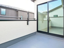 【東京都/稲城市東長沼】稲城市東長沼　新築戸建8号棟 バルコニー