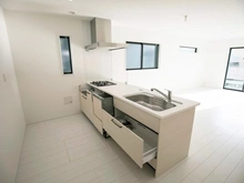 【東京都/町田市真光寺】町田市真光寺1丁目　新築戸建 キッチン：収納