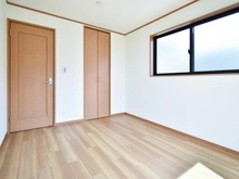 【東京都/町田市本町田】町田市本町田　中古戸建 洋室：約6.0帖
ウォークインクローゼット付き