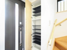 【東京都/世田谷区上祖師谷】世田谷区上祖師谷2丁目中古戸建 玄関