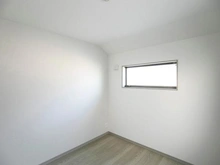 【東京都/稲城市東長沼】稲城市東長沼　新築戸建2号棟 洋室：約5.2帖