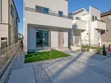 【東京都/稲城市東長沼】稲城市東長沼　新築戸建2号棟 敷地内