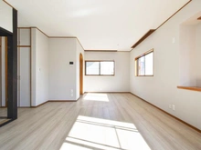 【東京都/町田市真光寺】町田市真光寺3丁目　中古戸建 リビング・ダイニング