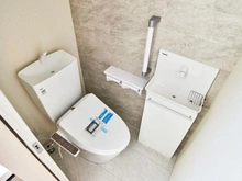 【東京都/府中市若松町】府中市若松町2丁目新築戸建2号棟 トイレ