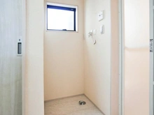 【東京都/府中市若松町】府中市若松町2丁目新築戸建2号棟 洗面室：洗濯機置き場