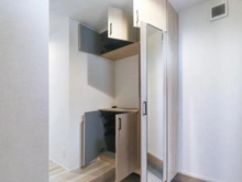 【神奈川県/川崎市多摩区南生田】川崎市多摩区南生田1丁目　新築戸建 玄関：シューズインクローゼット付き