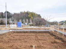 【東京都/町田市図師町】町田市図師町新築戸建4号棟 現地（建築前）：全6棟
写真中央