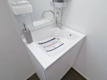 【神奈川県/川崎市麻生区東百合丘】川崎市麻生区東百合丘1丁目　中古戸建 洗面室：洗面ボール