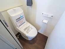 【神奈川県/川崎市麻生区東百合丘】川崎市麻生区東百合丘1丁目　中古戸建 トイレ：1階