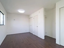 【神奈川県/川崎市麻生区東百合丘】川崎市麻生区東百合丘1丁目　中古戸建 洋室：約10.0帖