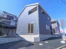 【東京都/町田市常盤町】町田市常盤町　新築戸建2号棟 外観：全2棟　写真中央